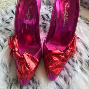 Vintage leather pumps